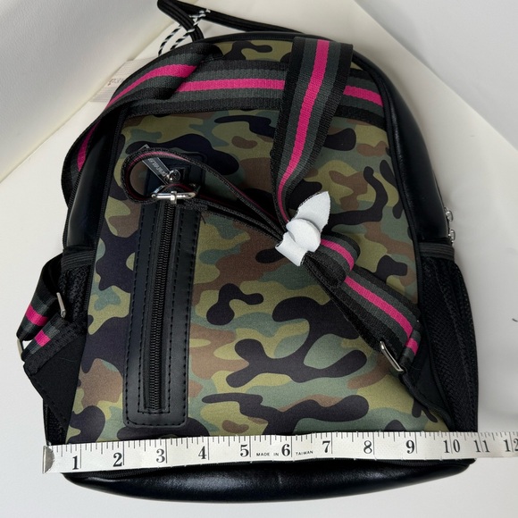 Prenelove Pink Army Neoprene Backpack Camouflage NWT main image 12